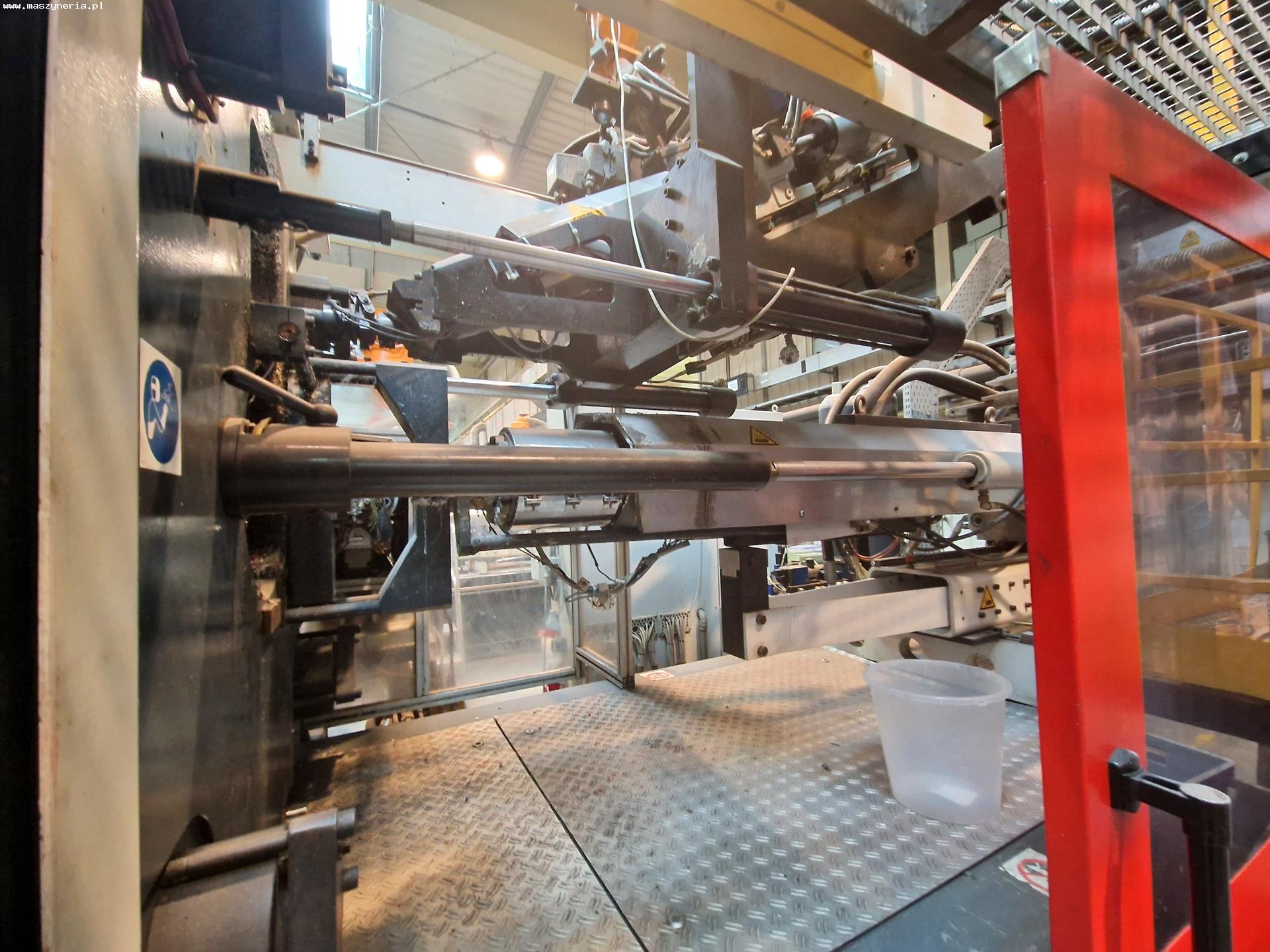 Pressa a iniezione FERROMATIK MILACRON K-TEC 450 in vendita - foto 4